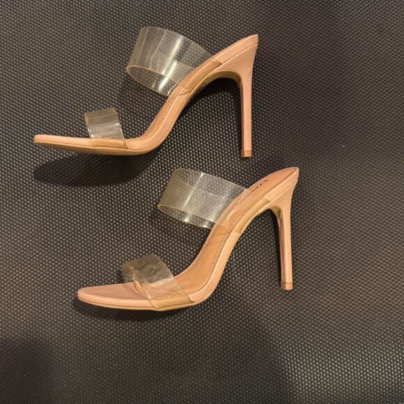 Express Women's Tan and Pink Courts - Picture 2 of 3